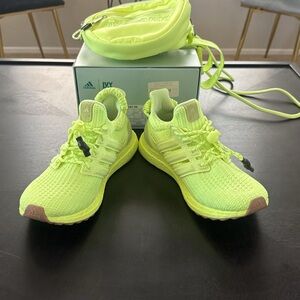 Ivy Park X Ultra boost ‘RES Yellow’ With Waist Bag